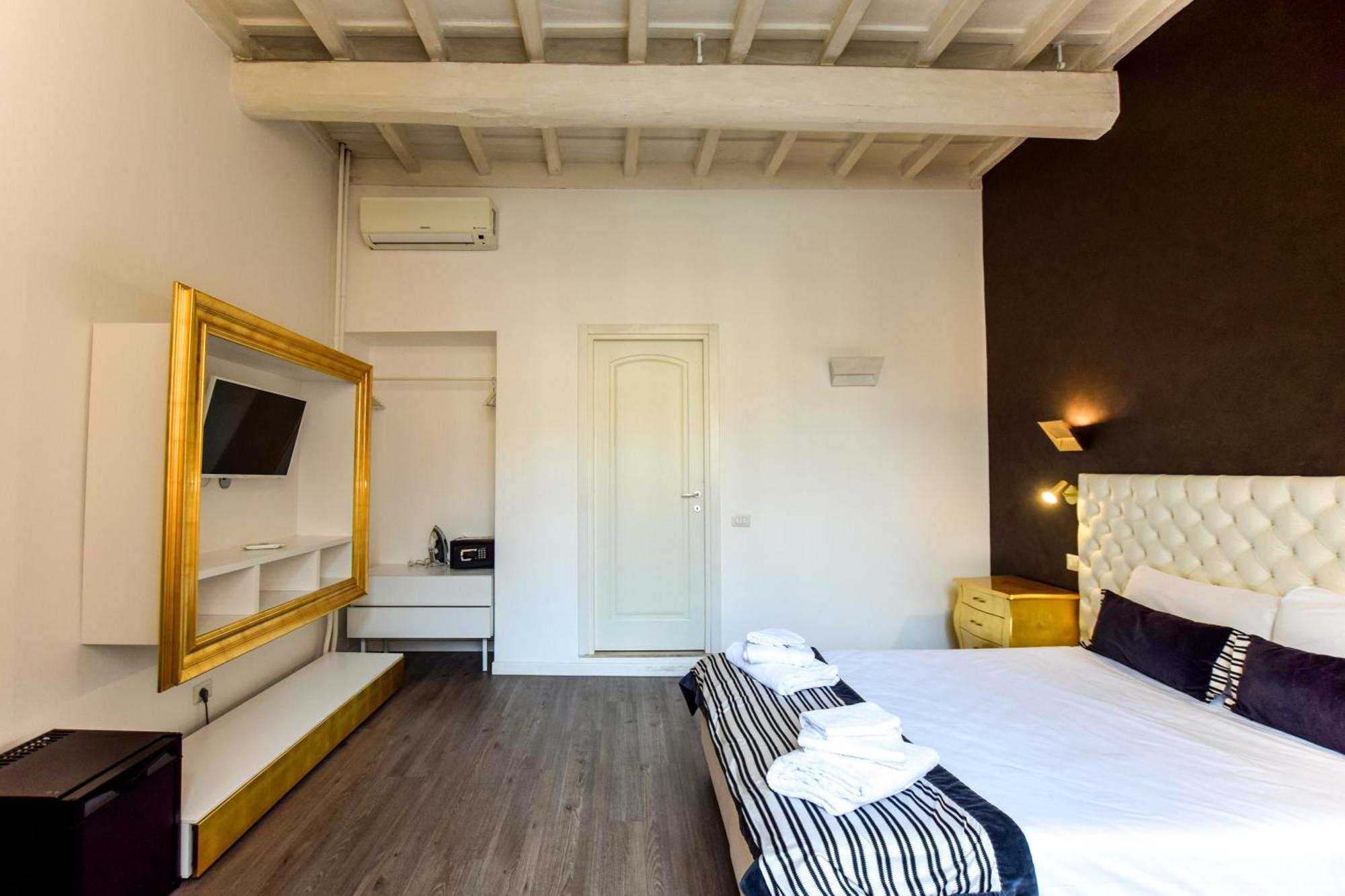 Navona Secret Stay Guest House Roma Ngoại thất bức ảnh